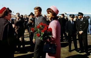 jackie bouvier kennedy onassis on the fatal day of jfks assassination.JPG